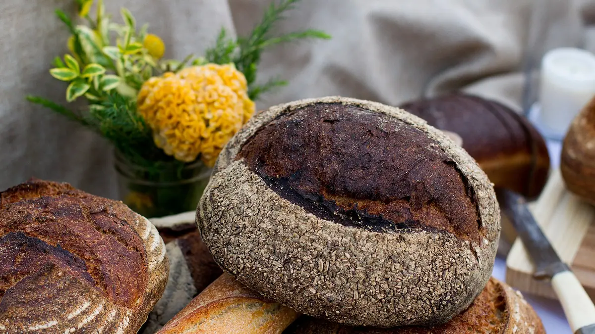 Crumbs – artisan bakery in Chapel St Leonards town centre